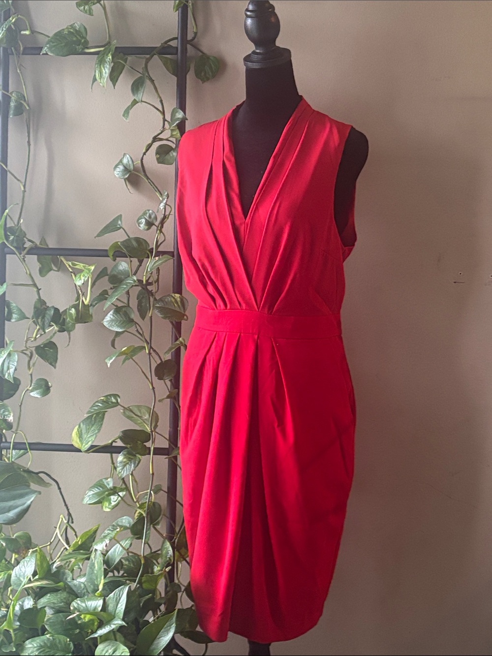 H&M Red Sleeveless V-Neck Draped Waist Dress